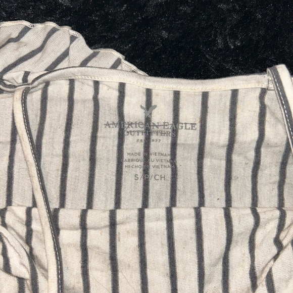 American eagle size small - Picture 2 of 2